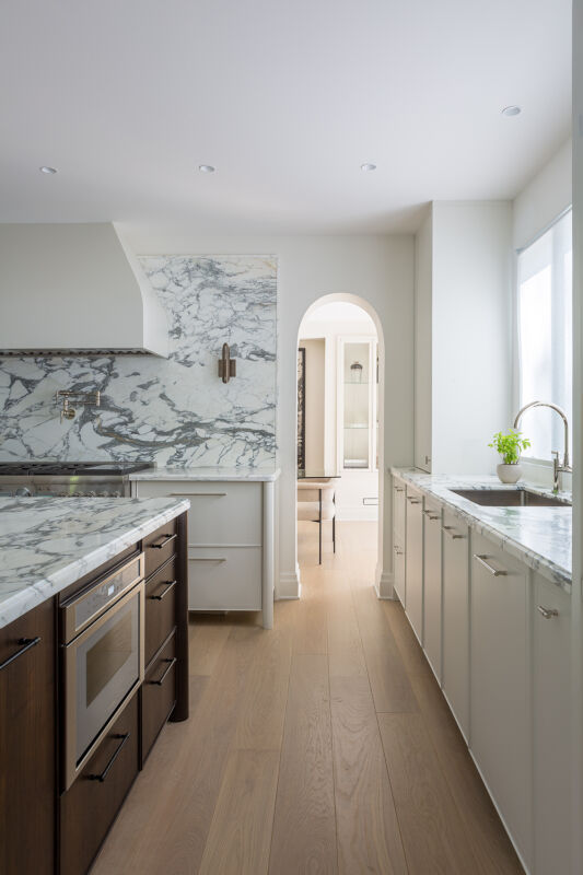 Manor Project Select Euro Oak Belgian Farmhouse 3